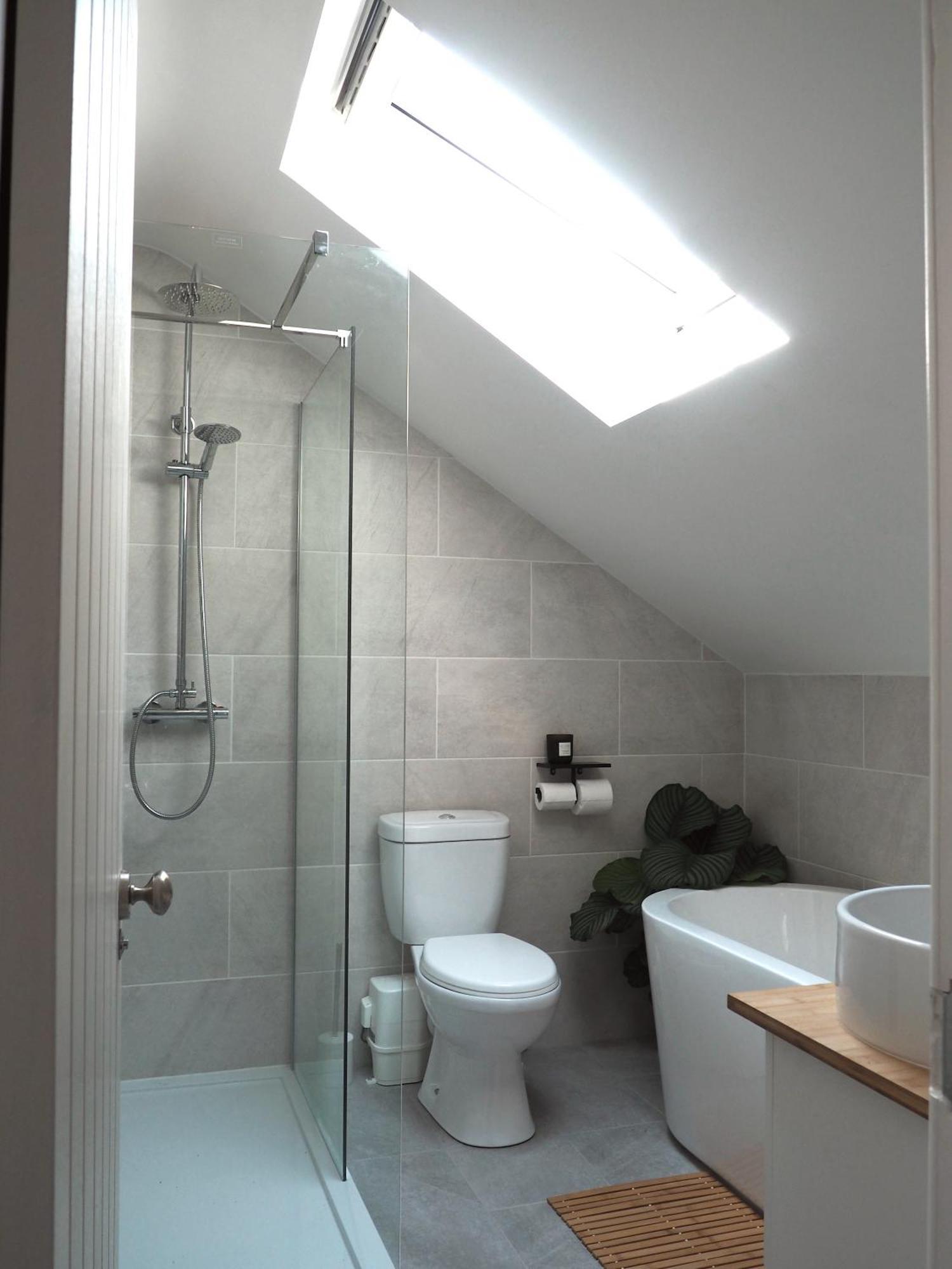 Coorie Away - * Kirkcudbright